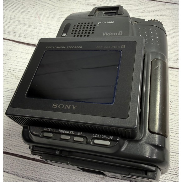 Sony Handycam CCD-SC5 Video 8 Camcorder Bundle with Charger Batteries Case Tape - Picture 6 of 15